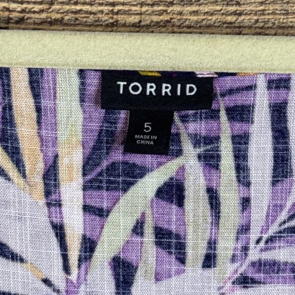 Torrid Rayon Slub Tiered Button-Front Top Blue Floral Leaf SZ 5 5X - Picture 5 of 10